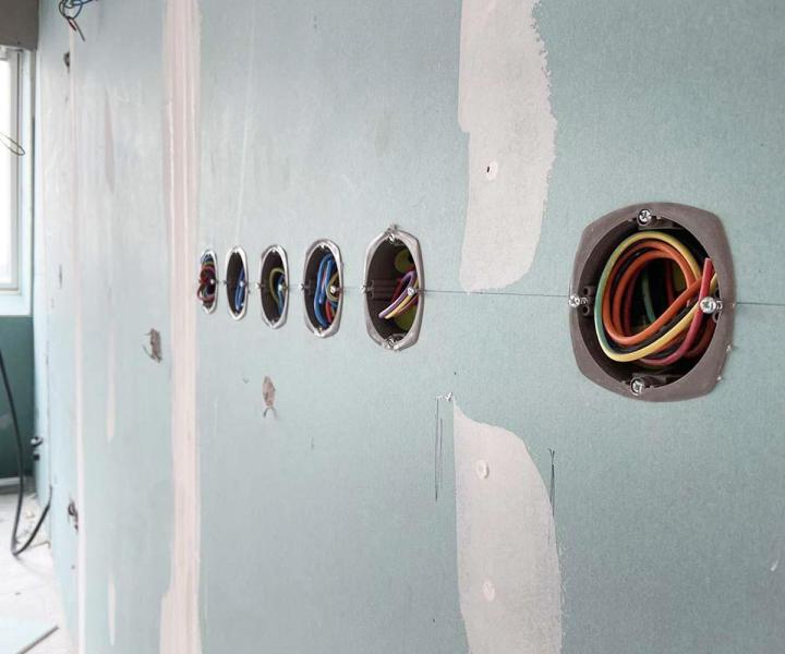 Faites appel à un professionnel pour réussir tout dépannage électrique.